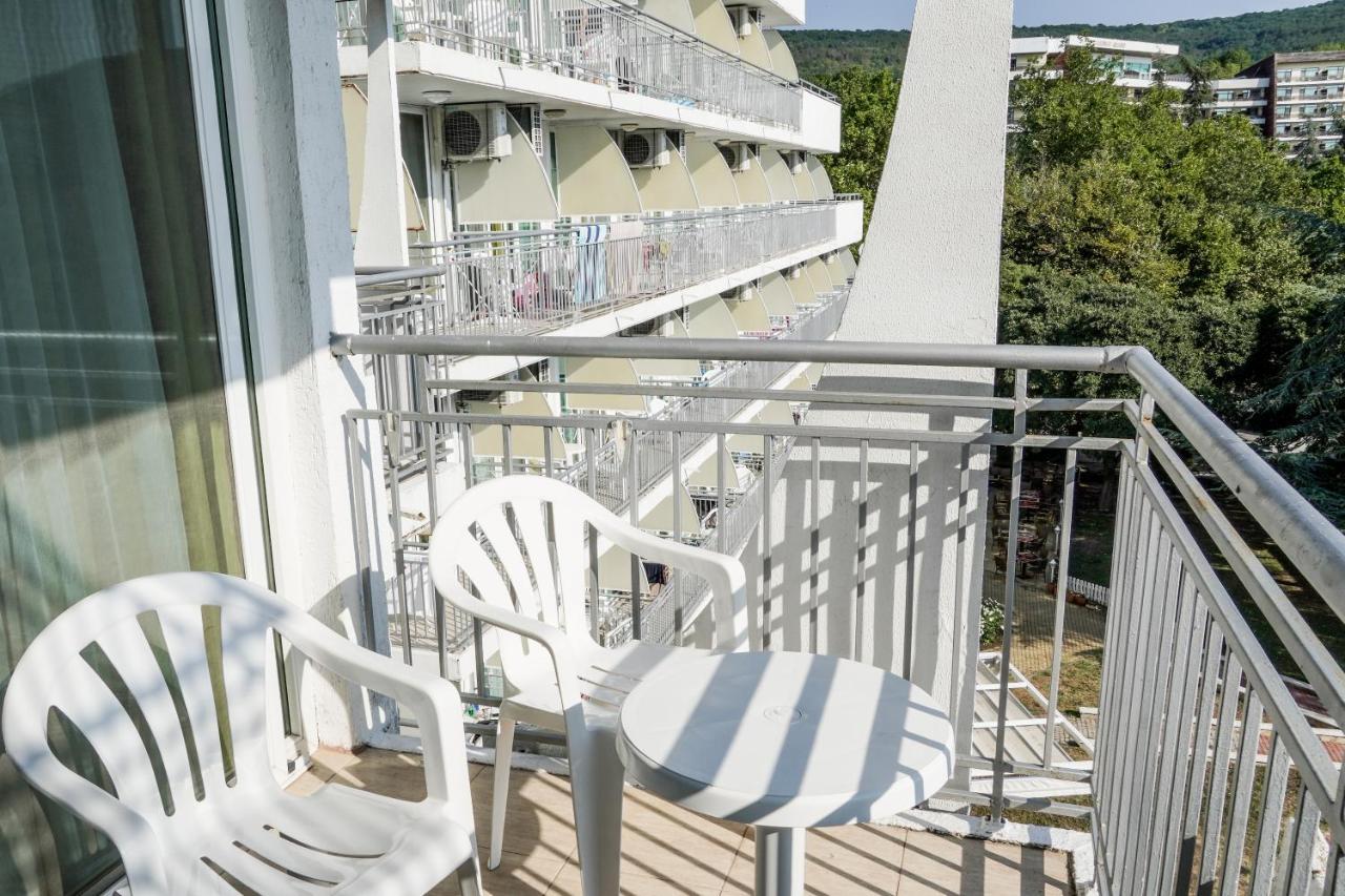 Hotel Laguna Garden Albena Kültér fotó